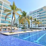 Apartamento con vista frontal al mar.