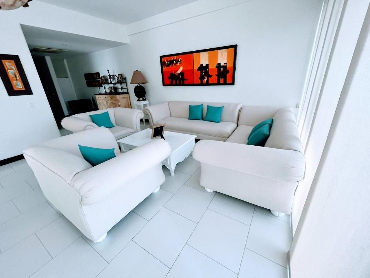Apartamento Con Vista Frontal Al Mar. *