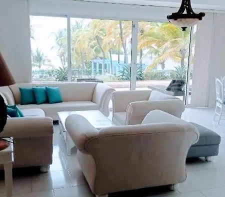 Apartamento Con Vista Frontal Al Mar. *