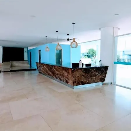Apartamento Con Vista Frontal Al Mar. *