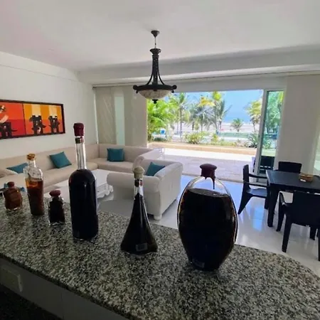 Apartamento Con Vista Frontal Al Mar.